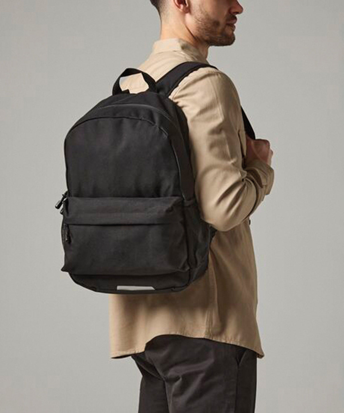 Quadra Academy backpack, lifestyle photo