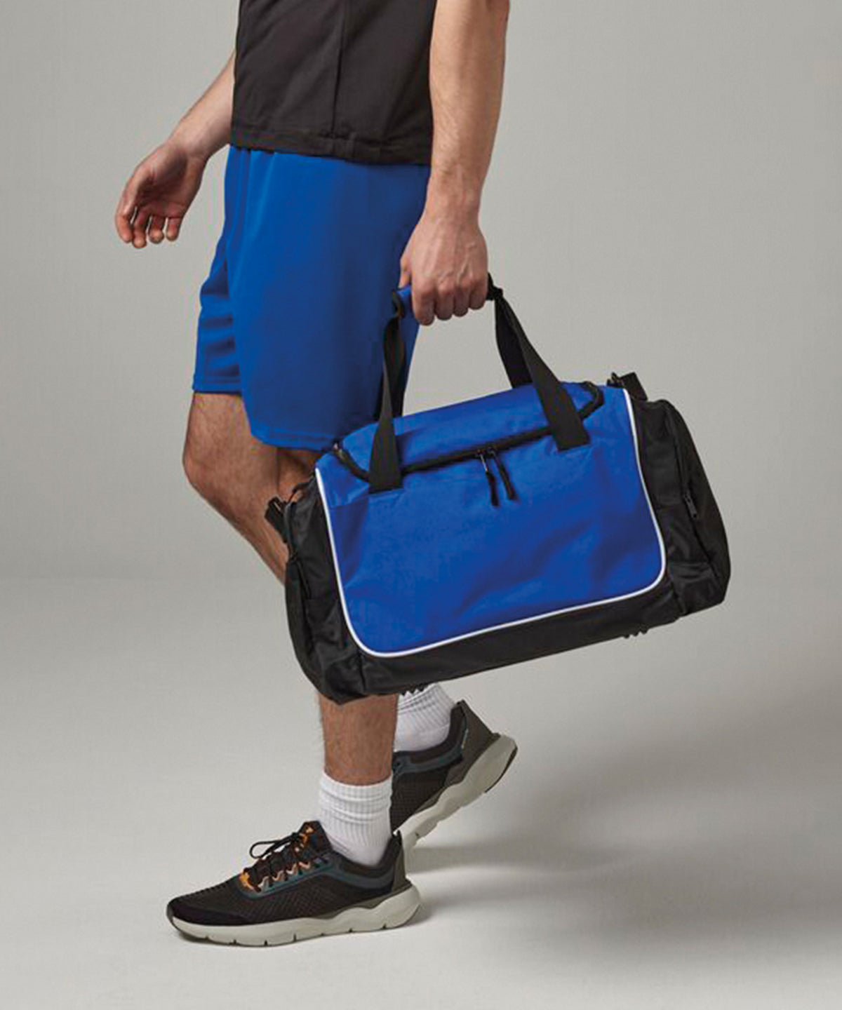 Quadra Teamwear locker bag, lifestyle photo