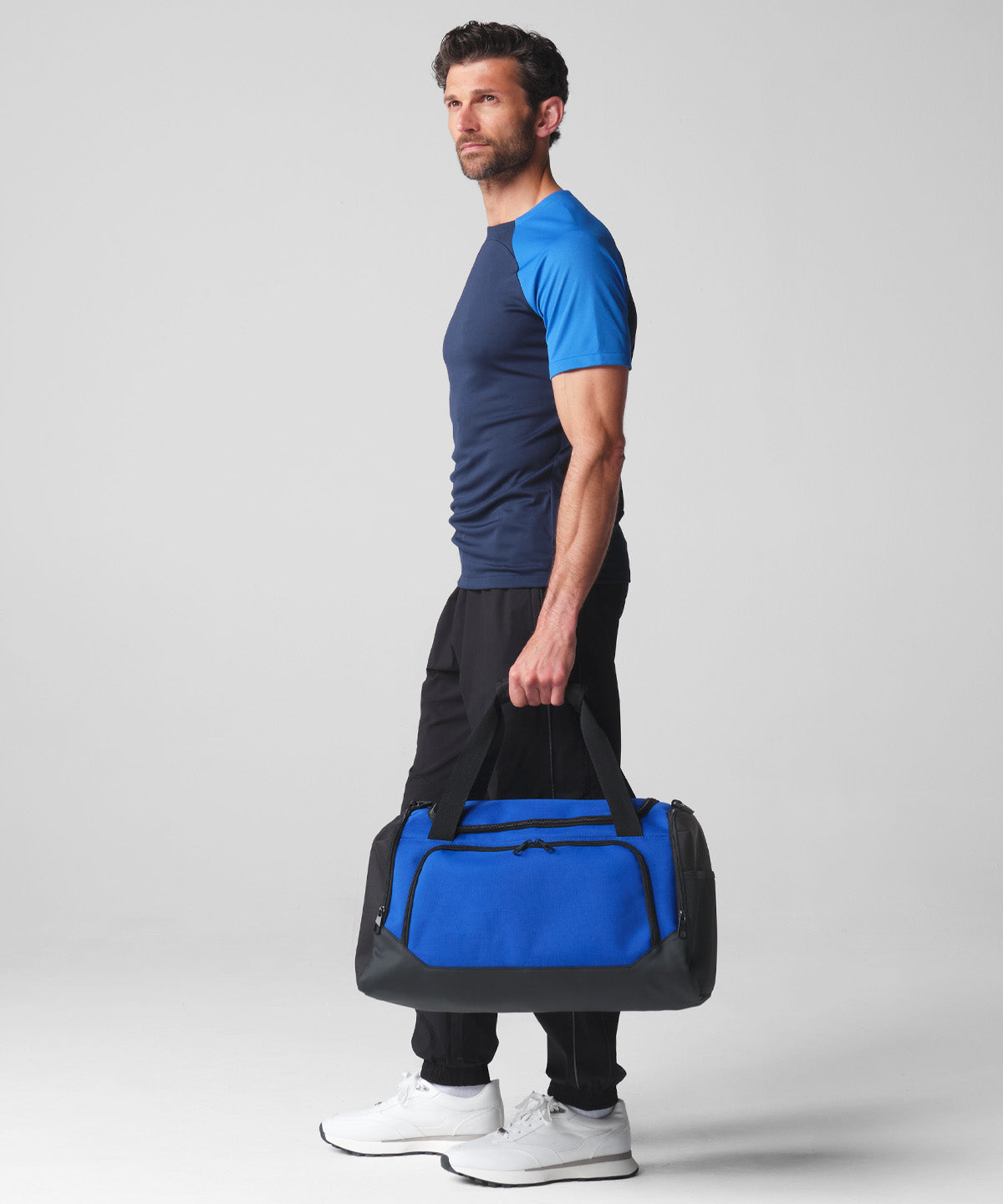Quadra Pro team small holdall, lifestyle photo