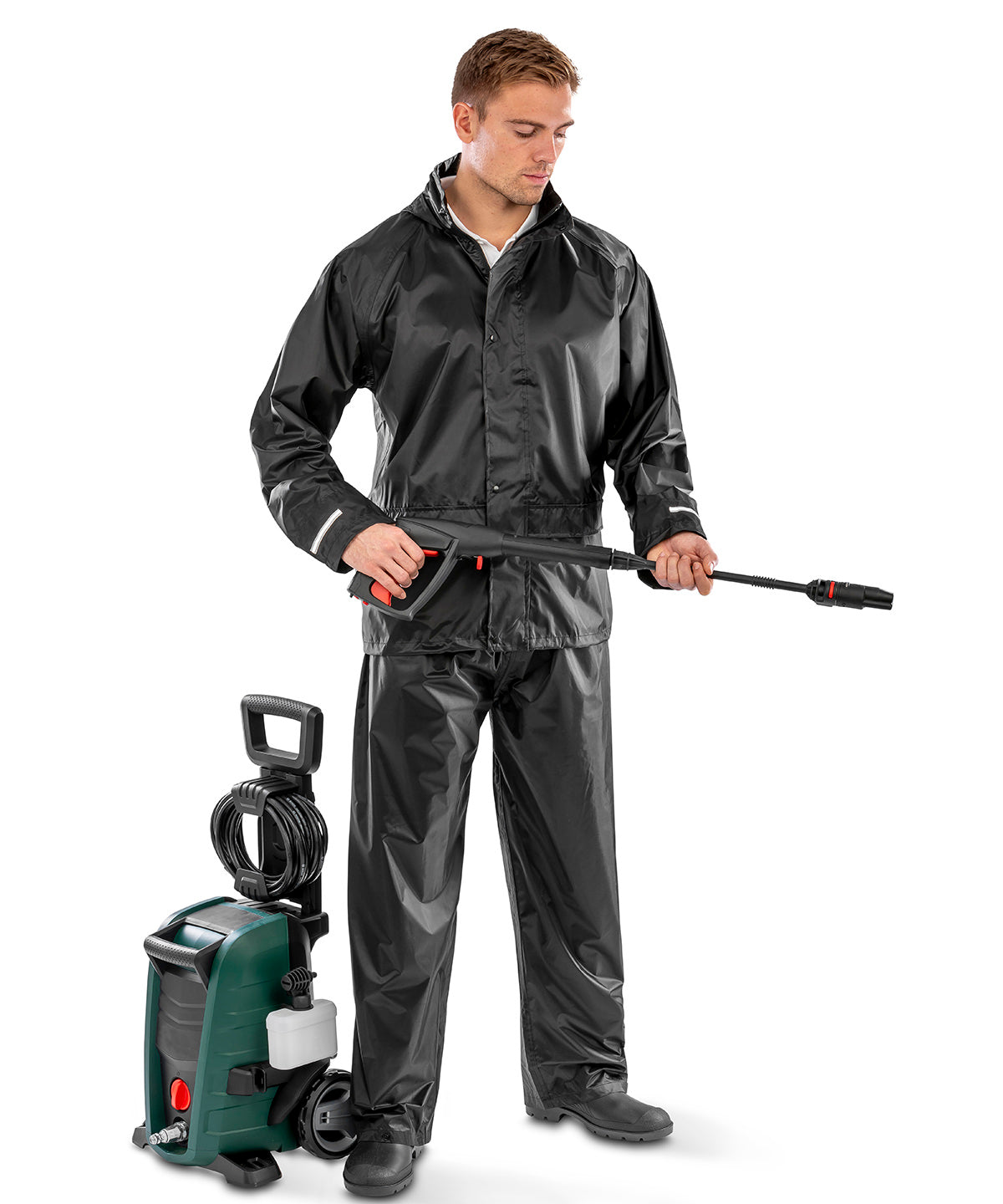 Result Core Rain suit, lifestyle photo