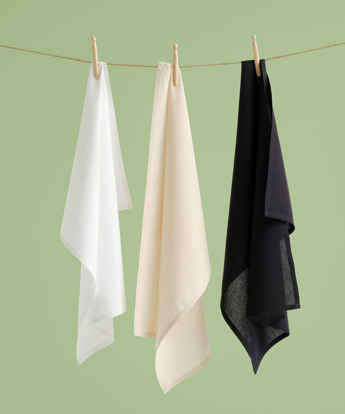 Nutshell Organic cotton tea towel, lifestyle photo