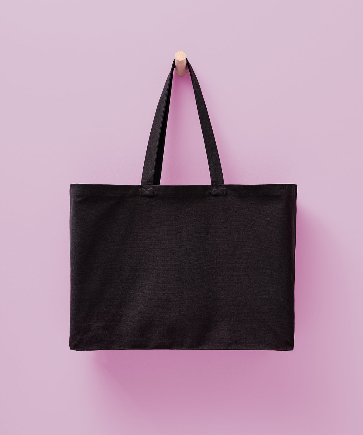 Nutshell Billie recycled luxe maxi tote, lifestyle photo