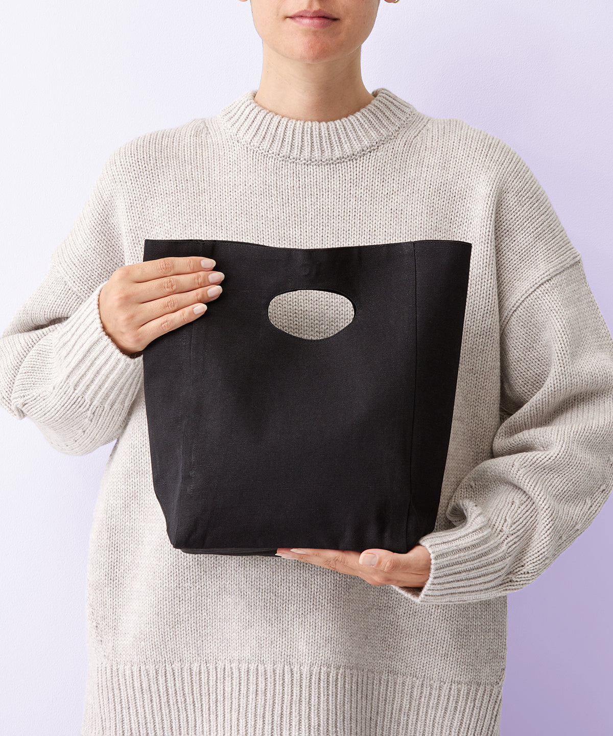 Nutshell Frankie recycled premium bag, lifestyle photo