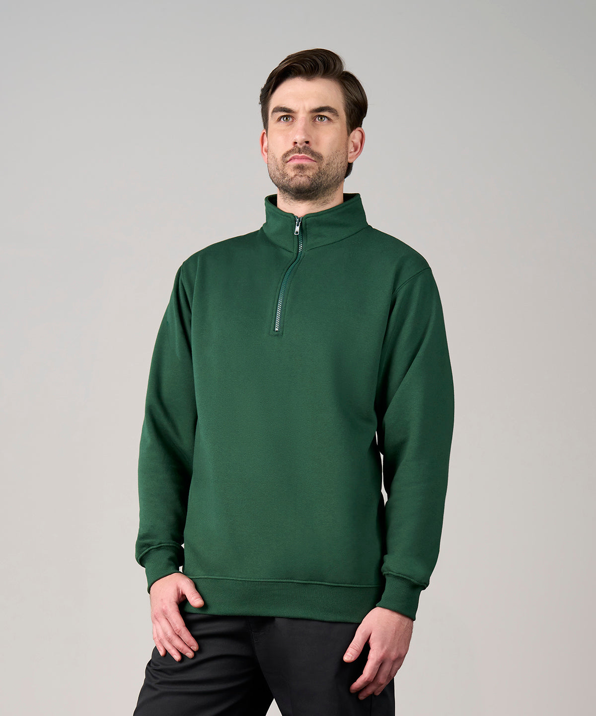ProRTX Pro ¼-neck zip sweatshirt, lifestyle photo
