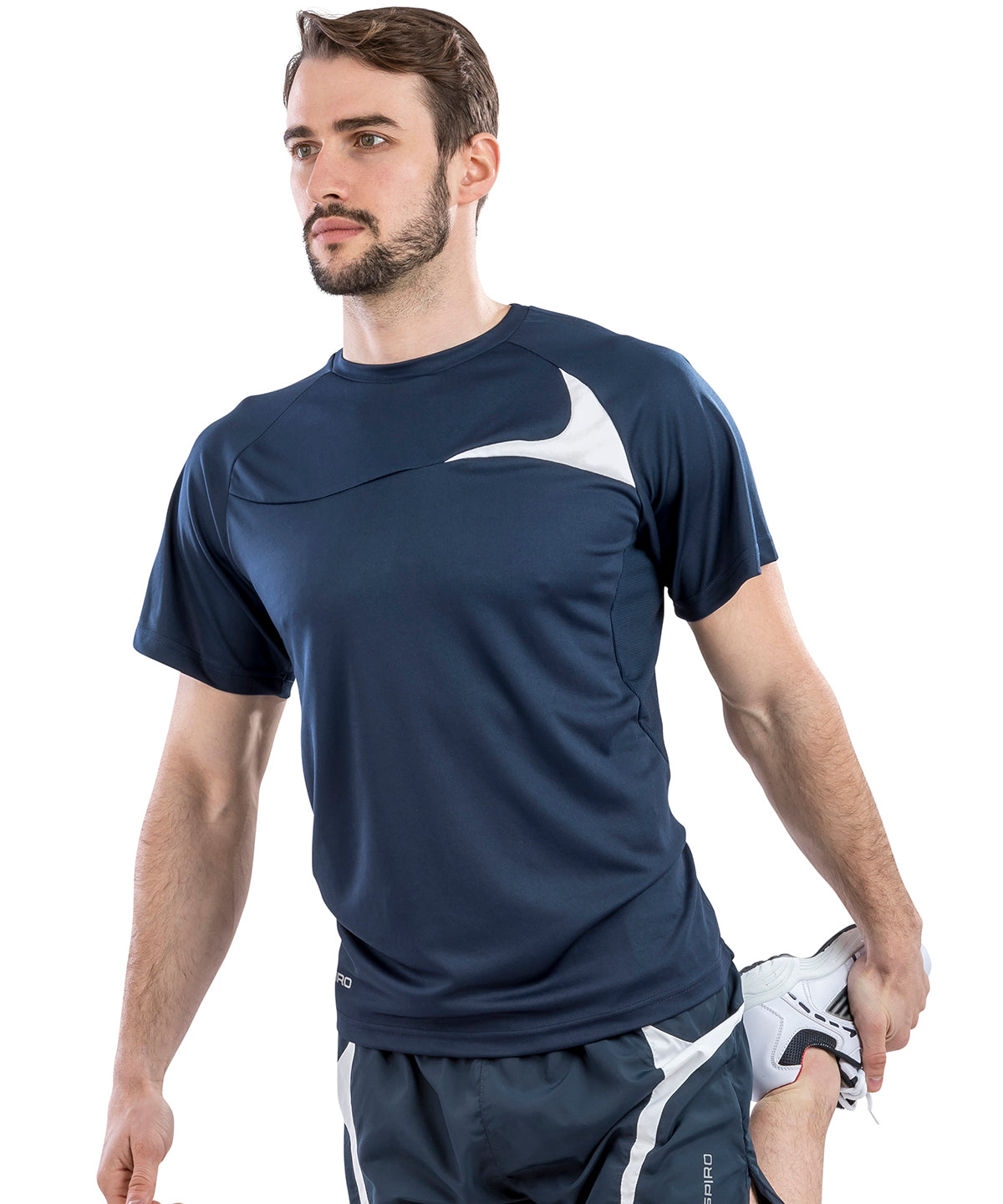 Spiro Dash training shirt in Navy/White, lifestyle photo