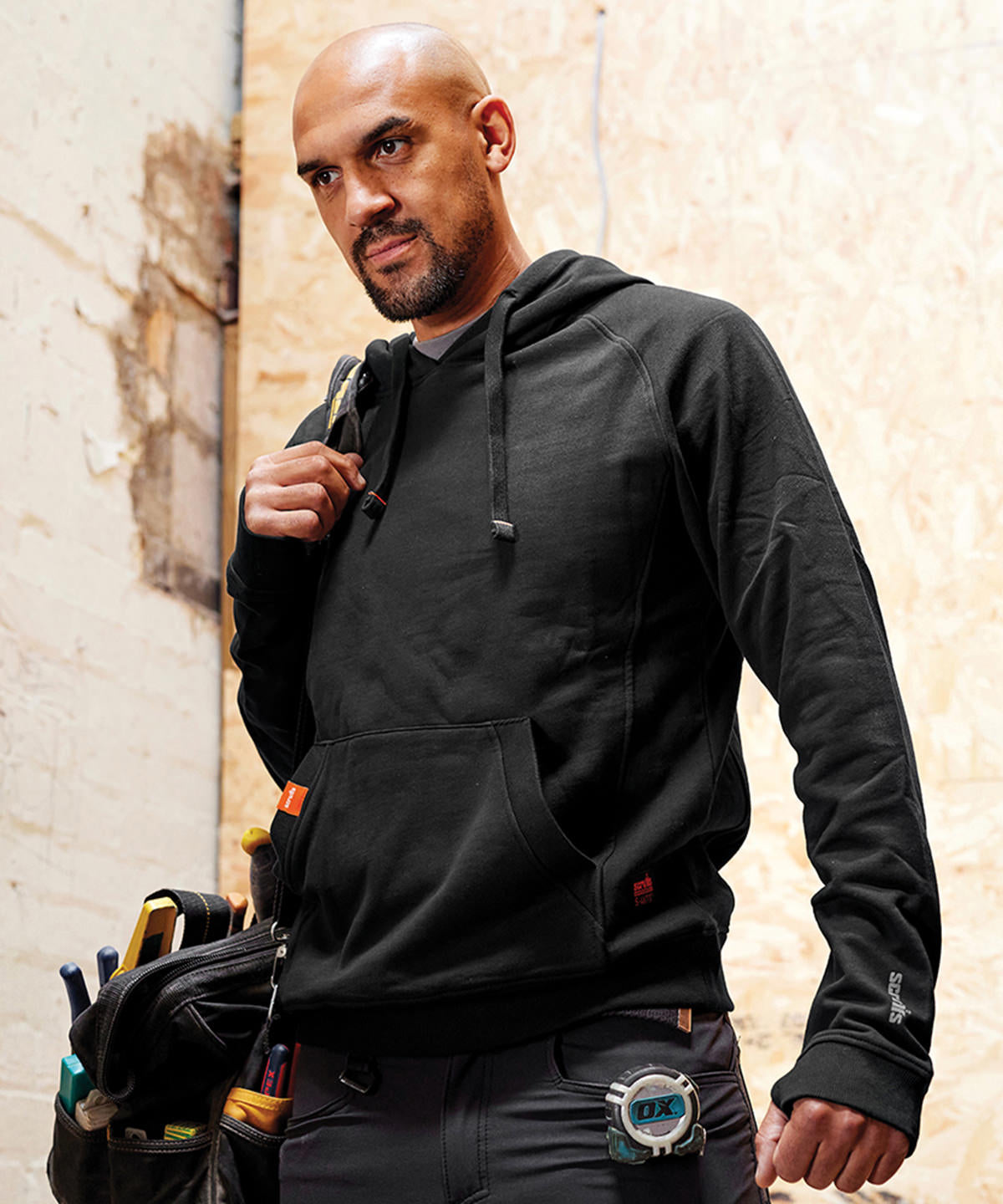 Scruffs Worker hoodie 2nd Gen, lifestyle photo