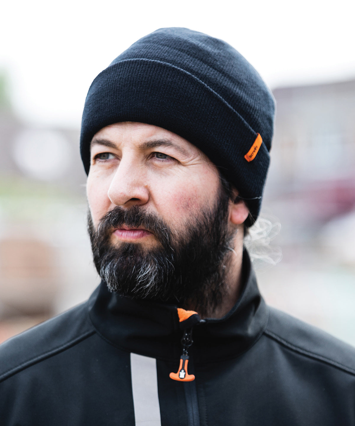 Scruffs Thinsulate beanie in Black, lifestyle photo