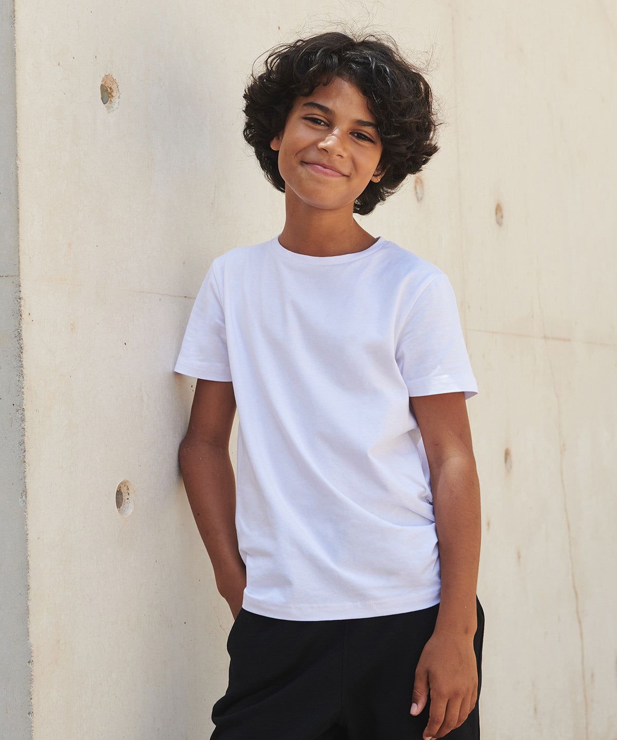 SF Kids feel-good stretch T, lifestyle photo