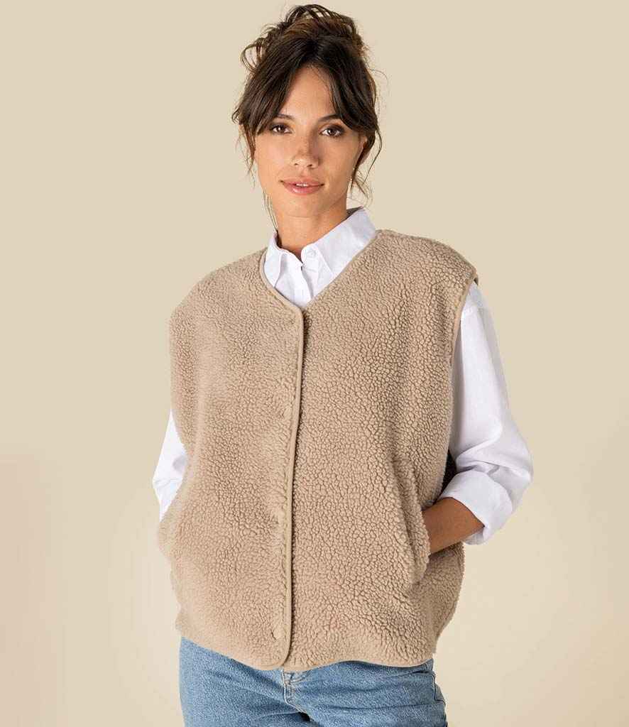Spasso Ladies Sherpa Bodywarmer in Wet Sand