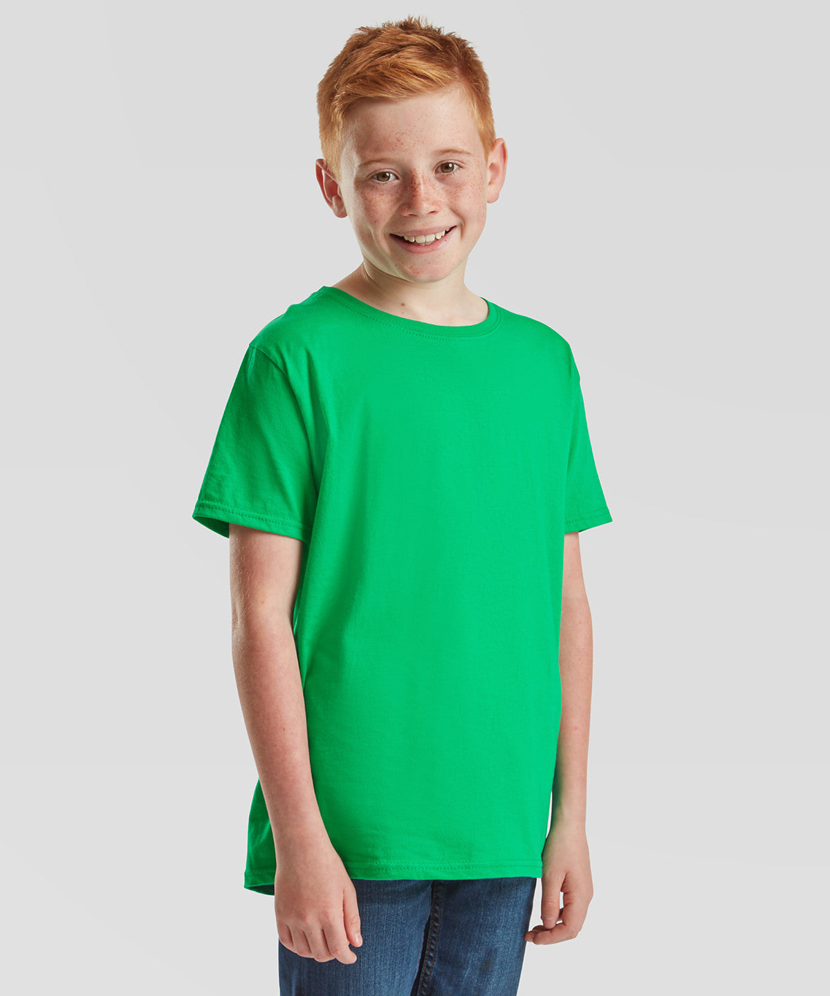 Fruit of the Loom Kids iconic 150 T, lifestyle photo
