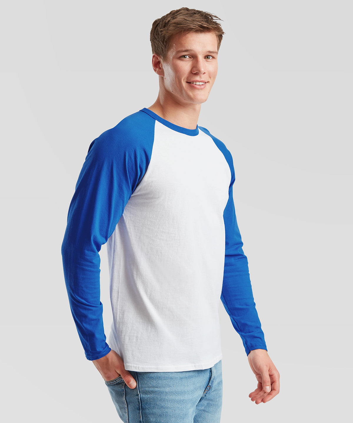 Fruit of the Loom Long sleeve baseball T, lifestyle photo