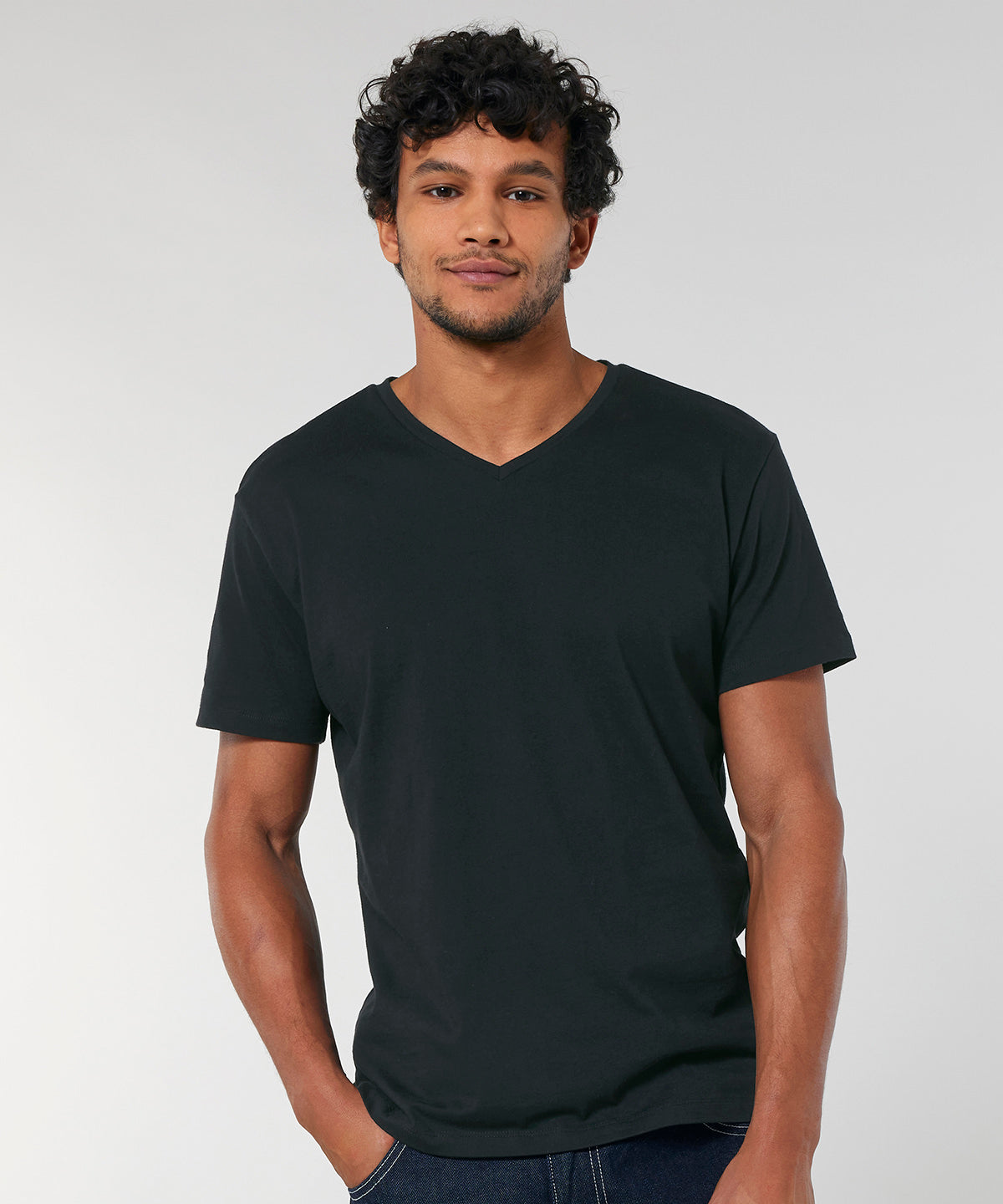 Stanley/Stella Stanley Presenter v-neck t-shirt, lifestyle photo