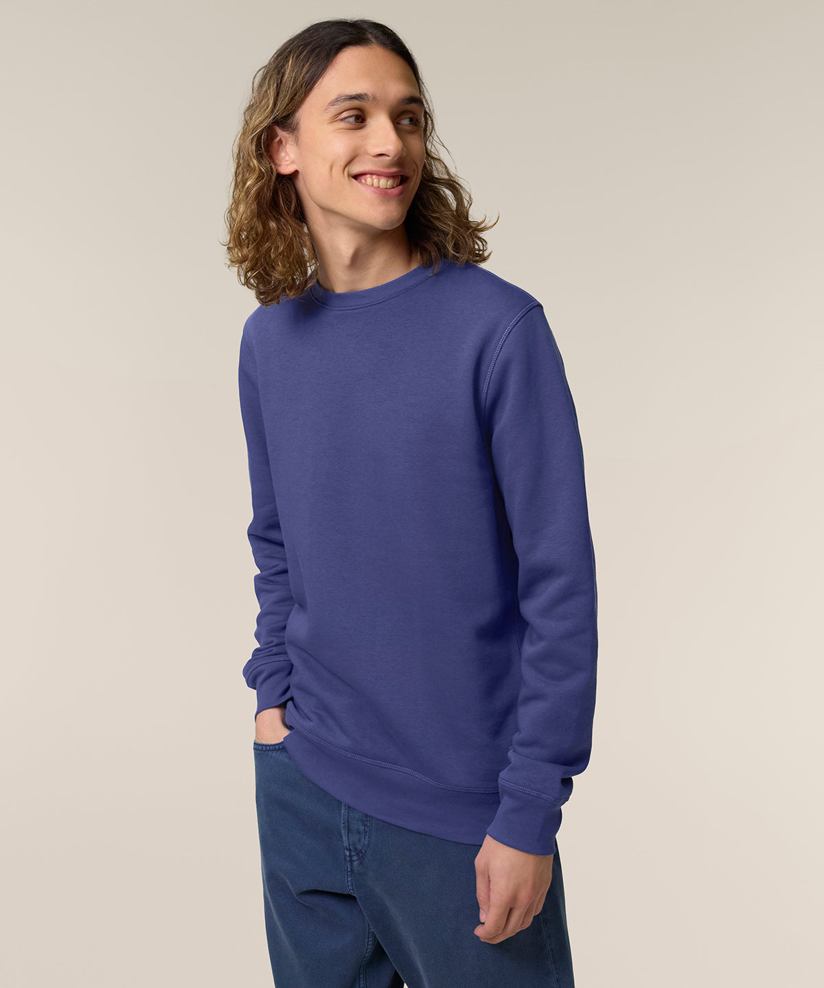 Stanley/Stella Roller unisex crew neck sweatshirt, lifestyle photo