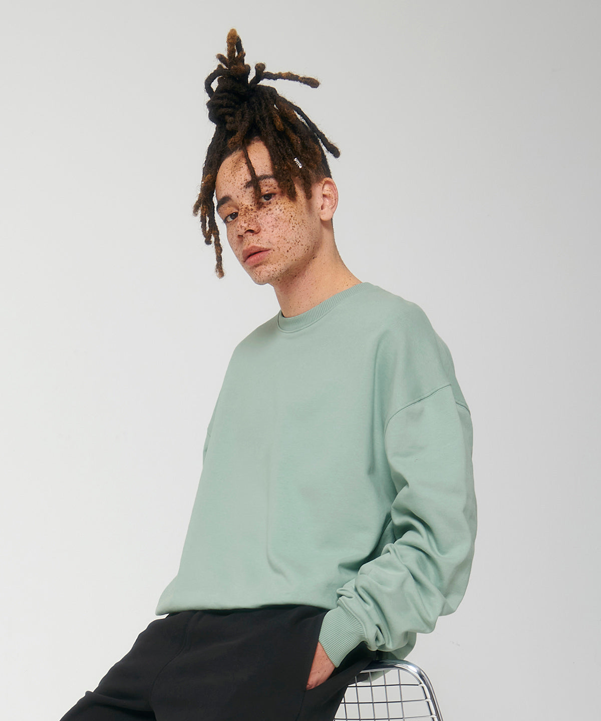 Stanley/Stella Unisex Ledger dry sweatshirt, lifestyle photo