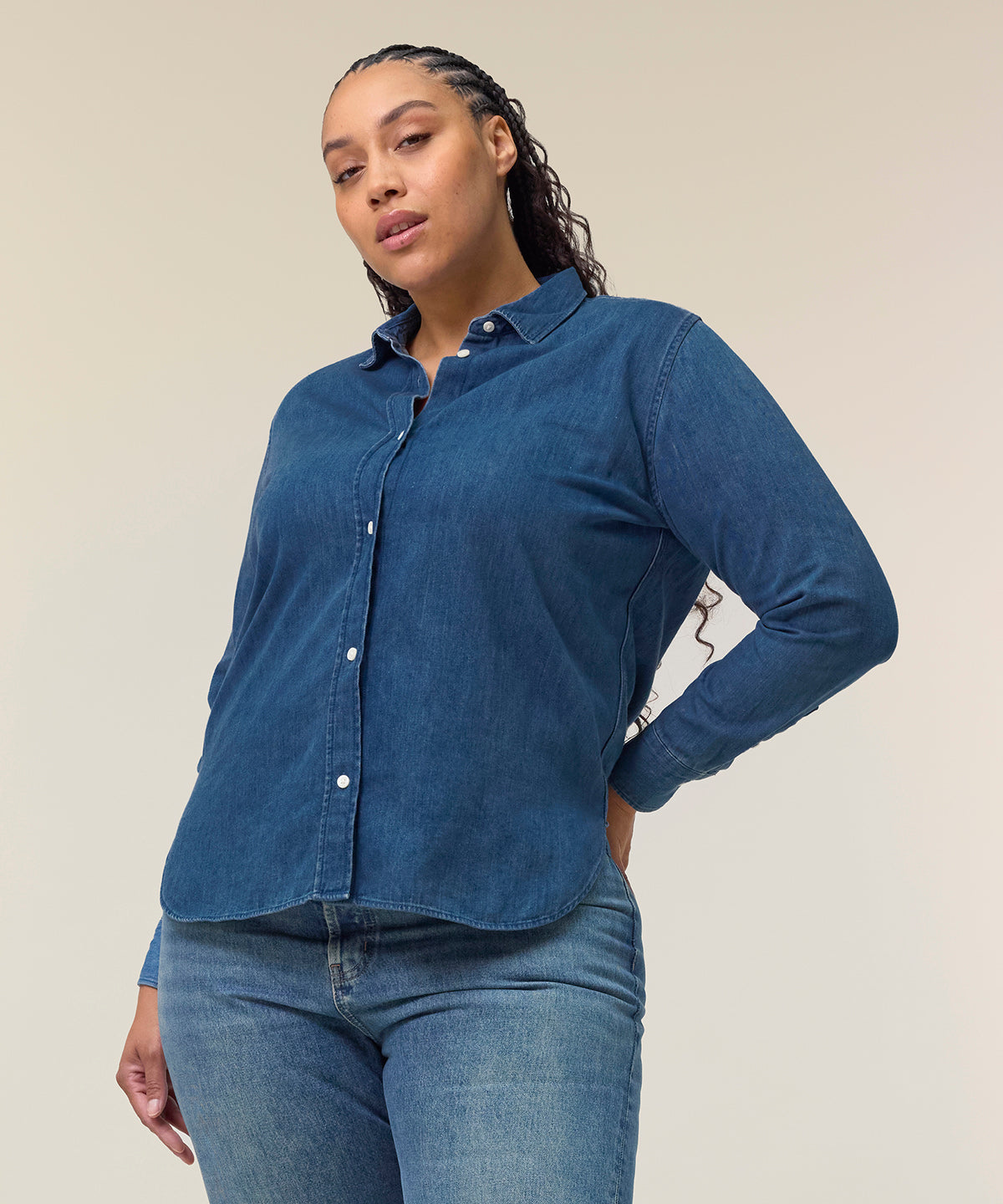 Stanley/Stella Stella denim shirt, lifestyle photo