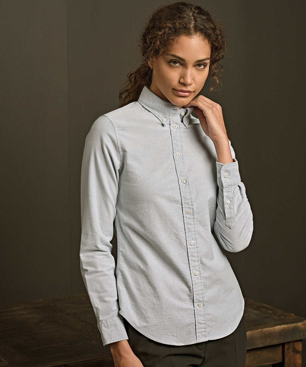 Tee Jays Women’s perfect Oxford shirt, lifestyle photo