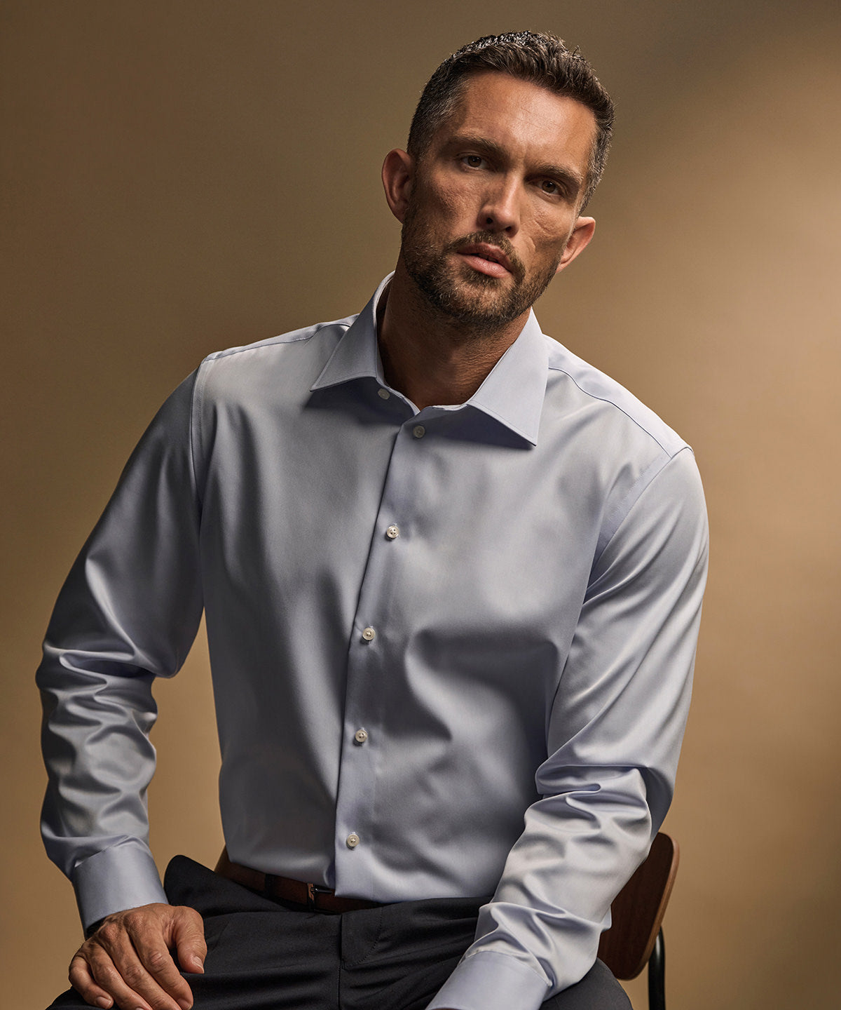 Tee Jays Luxury shirt comfort fit, lifestyle photo