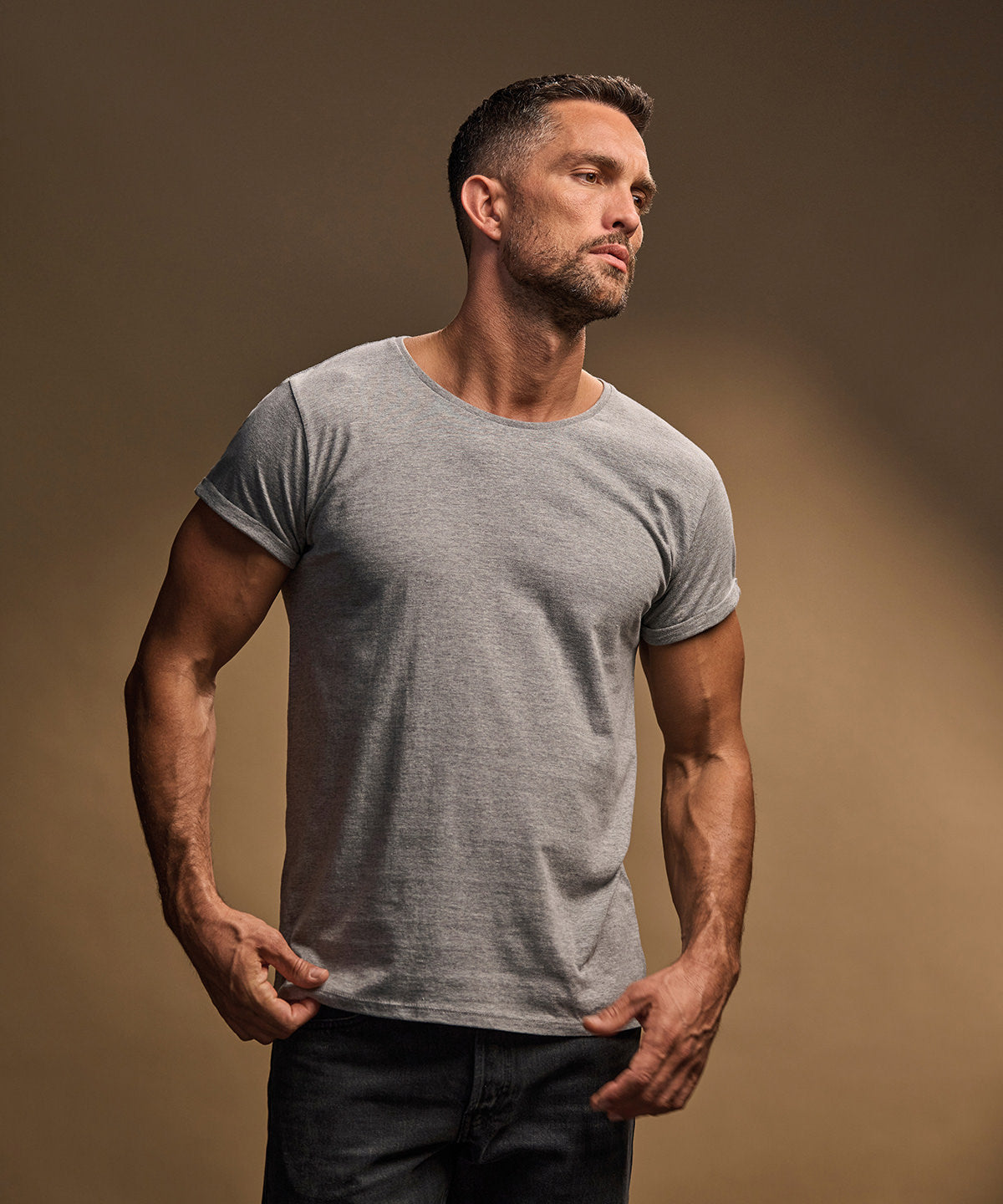 Tee Jays Roll-up tee, lifestyle photo