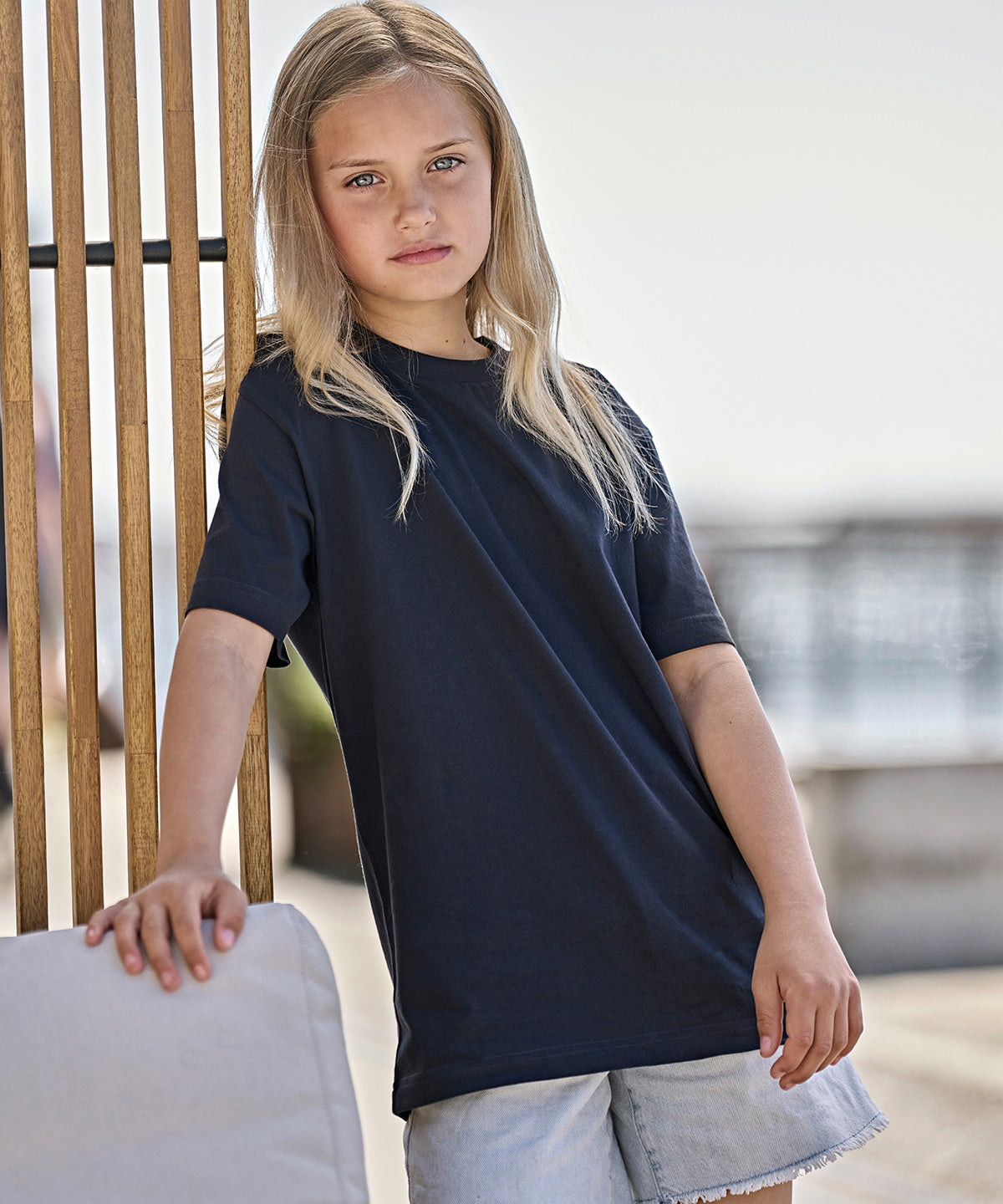 Tee Jays Junior UNLABELED tee, lifestyle photo
