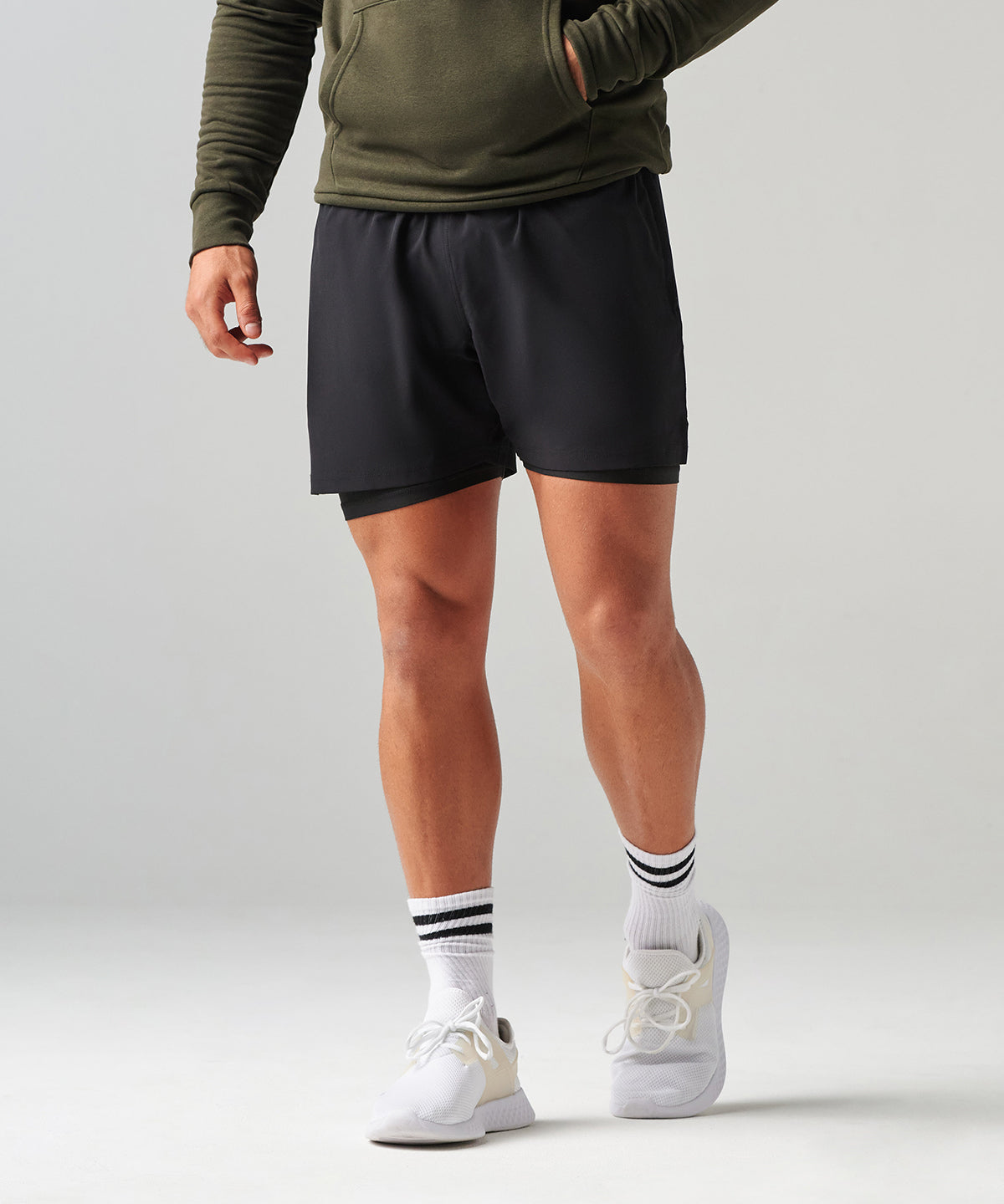 Tombo Double-layer sports shorts, lifestyle photo