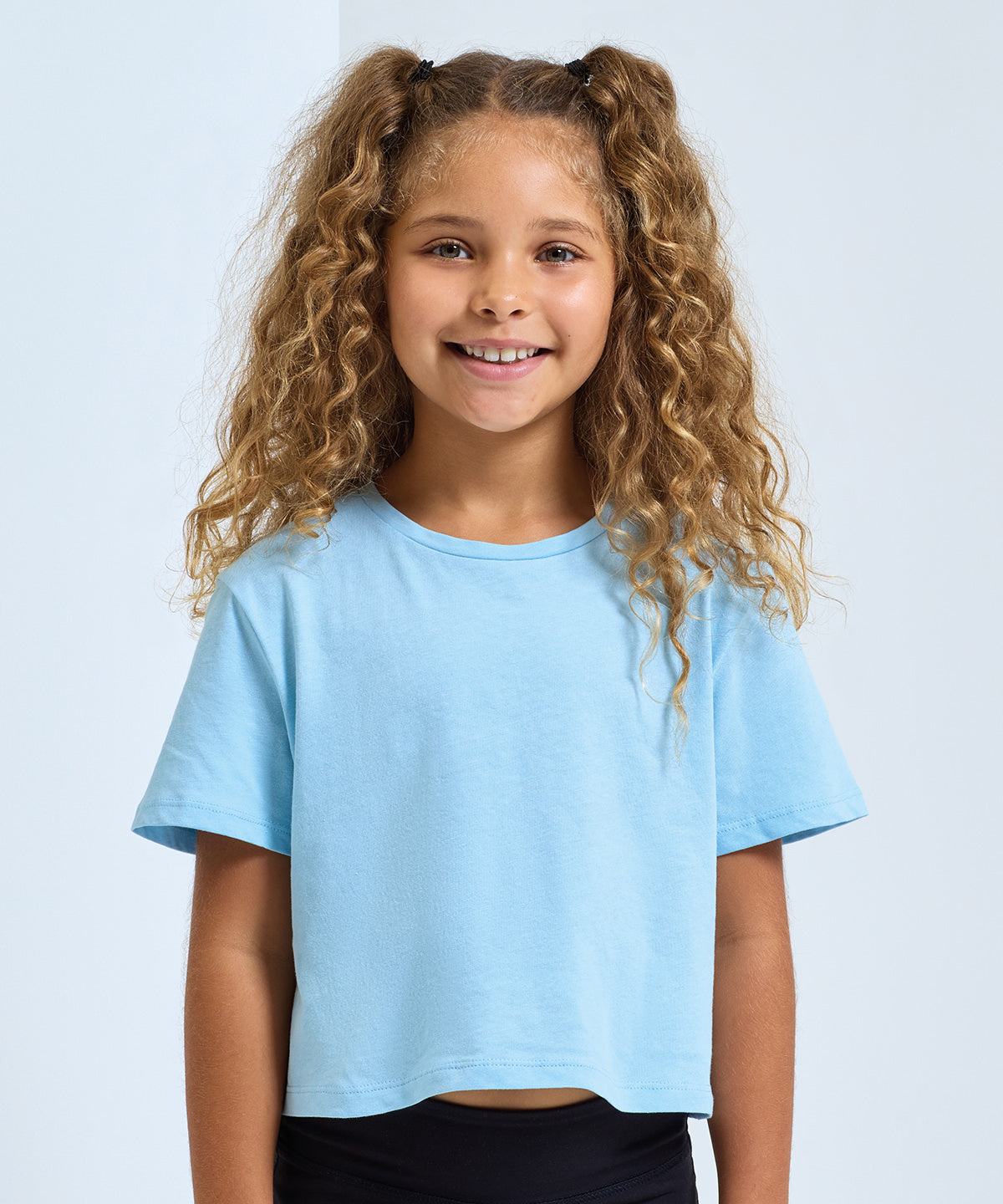 TriDri Kids boxy tee, lifestyle photo