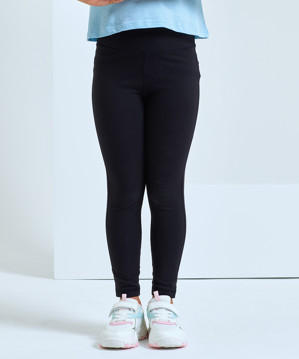TriDri Kids recycled performance leggings, lifestyle photo