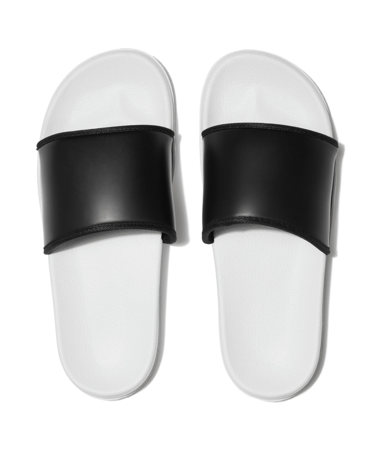 TriDri Print-ready slider in White/Black, front view