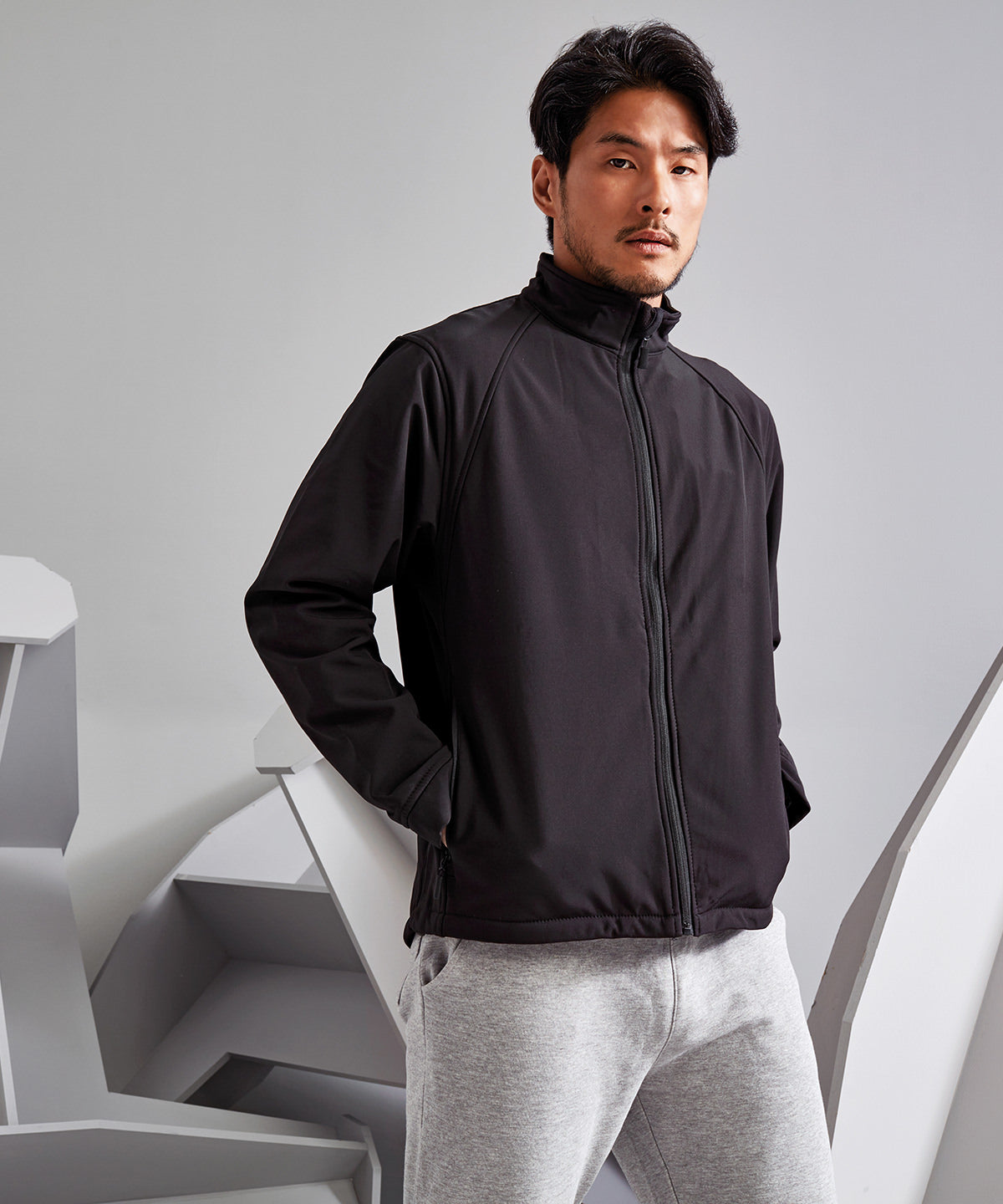 2786 Softshell jacket, lifestyle photo
