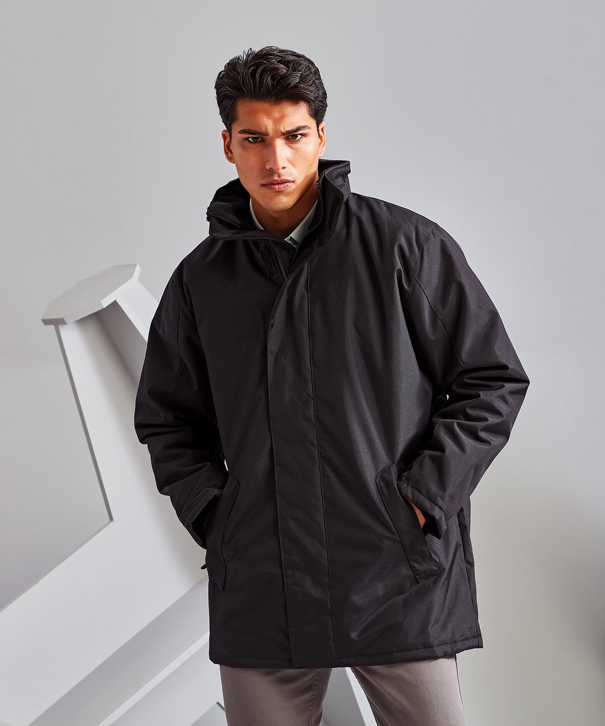 2786 Parka jacket in Black, lifestyle photo