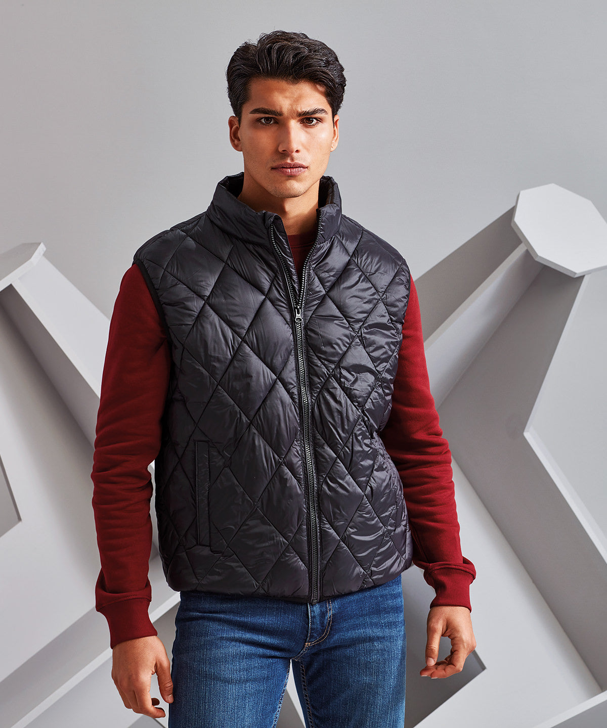 2786 Diamond pane padded gilet, lifestyle photo