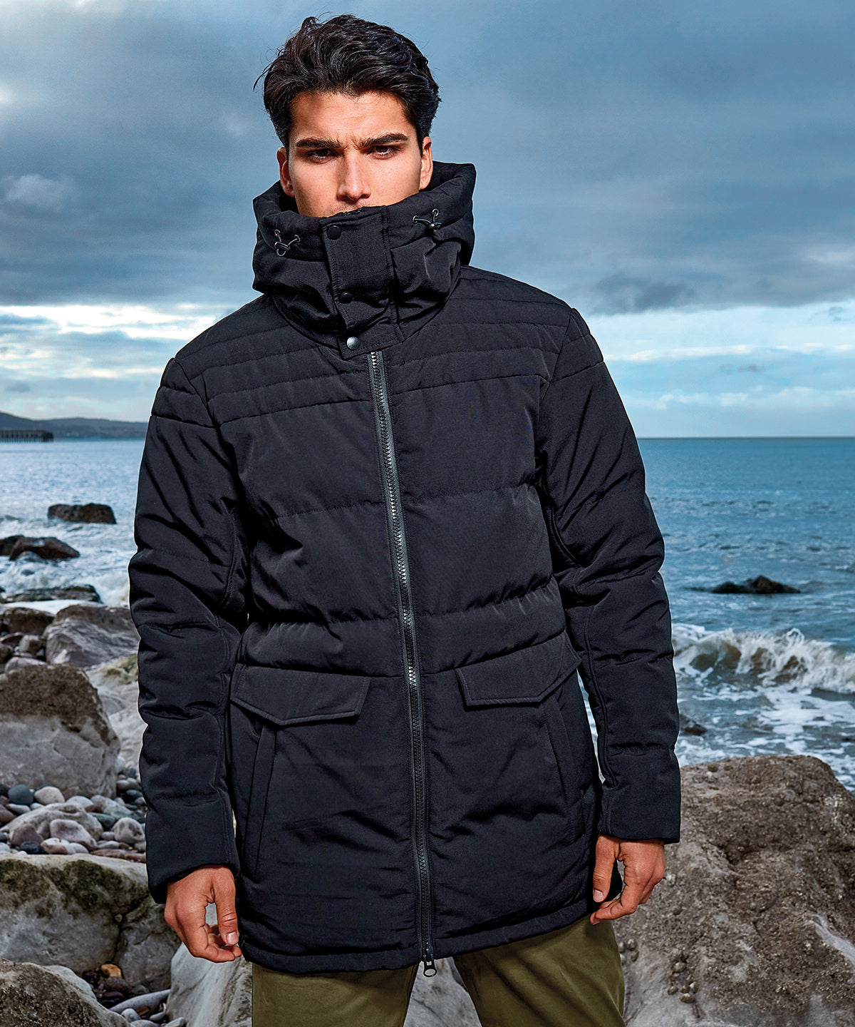 2786 Obsidian padded jacket in Black, lifestyle photo