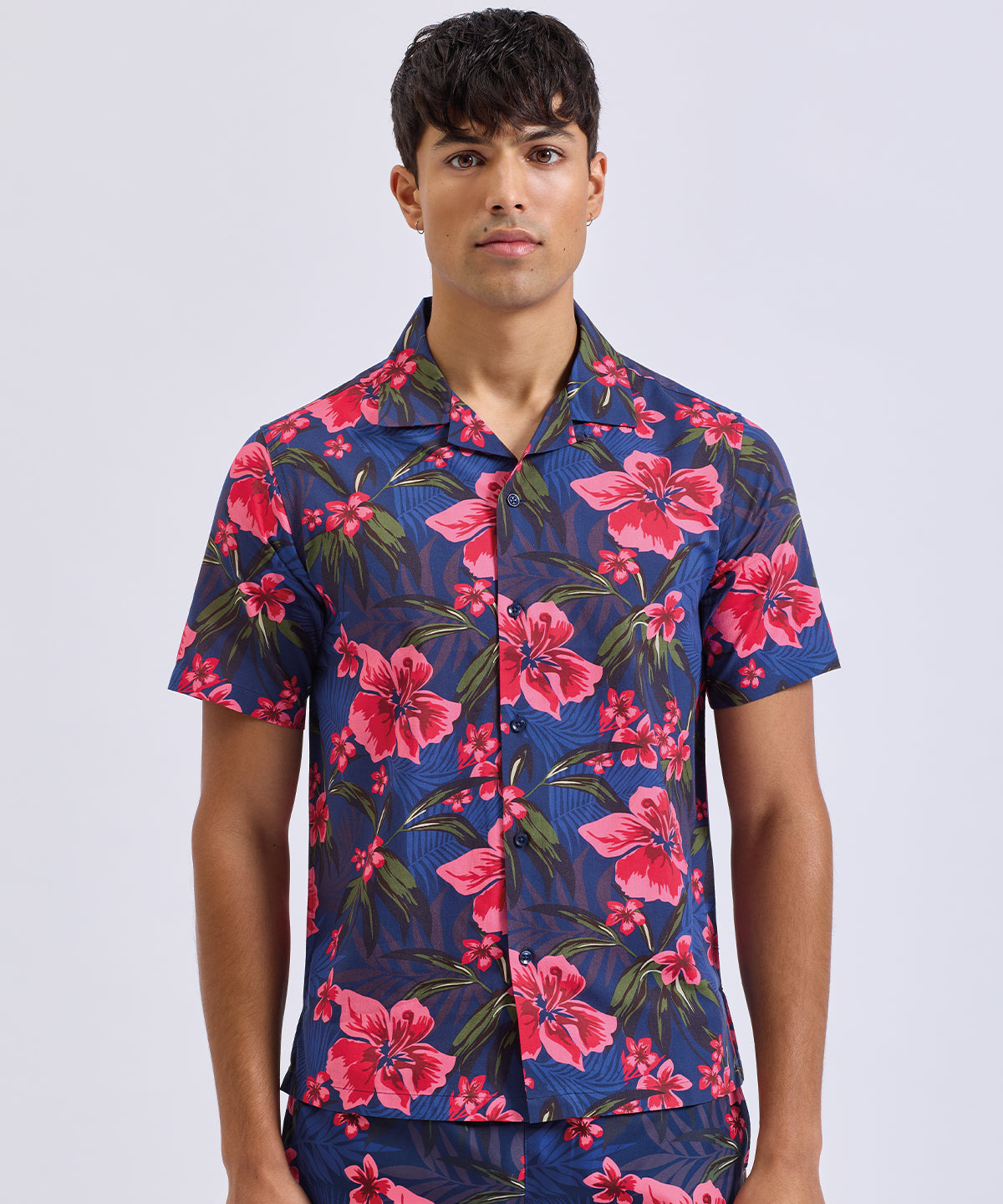 Wombat Men's shirt, lifestyle photo