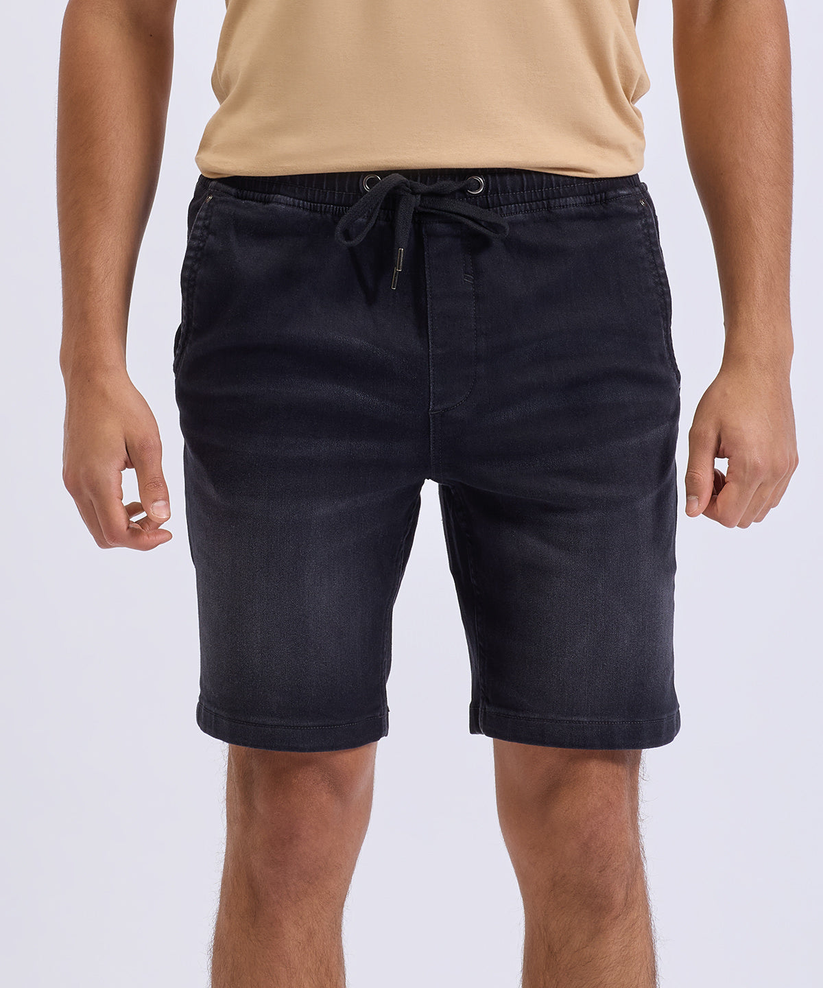 Wombat Men’s denim drawstring shorts, lifestyle photo