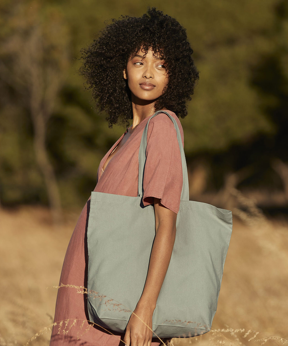 Westford Mill Organic cotton InCo. maxi bag for life, lifestyle photo