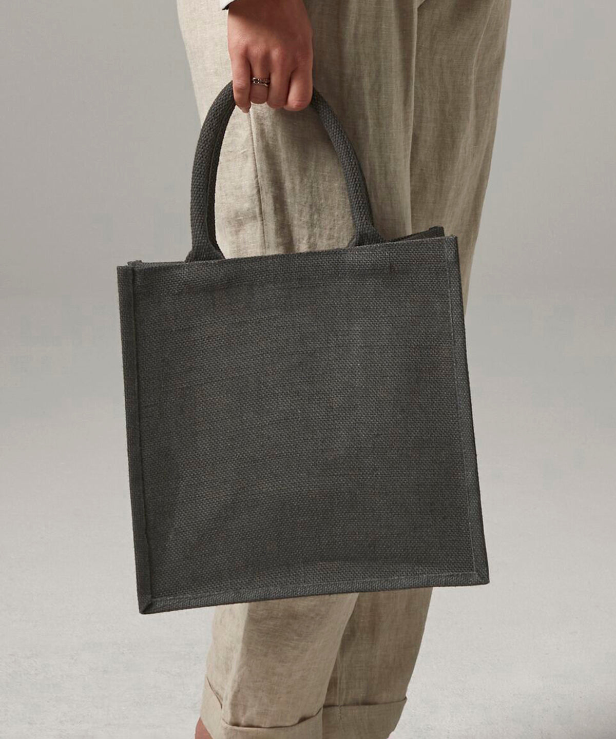 Westford Mill Jute midi tote, lifestyle photo
