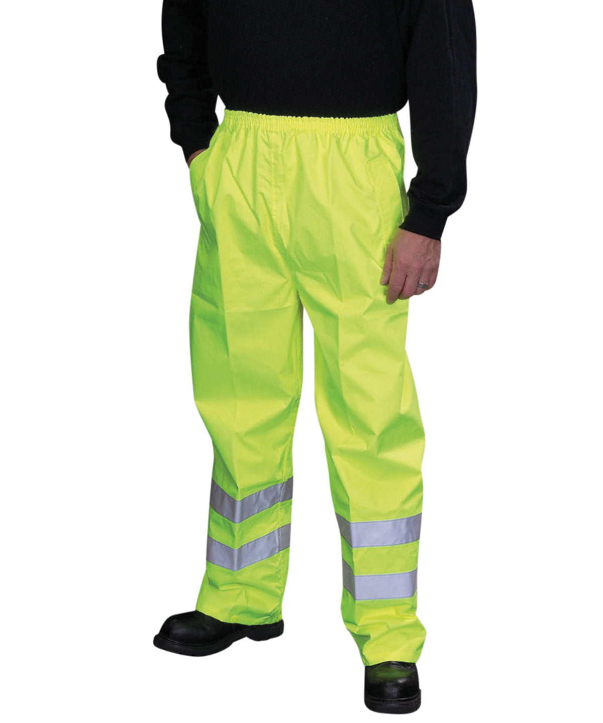 Yoko Hi-vis waterproof overtrousers, lifestyle photo