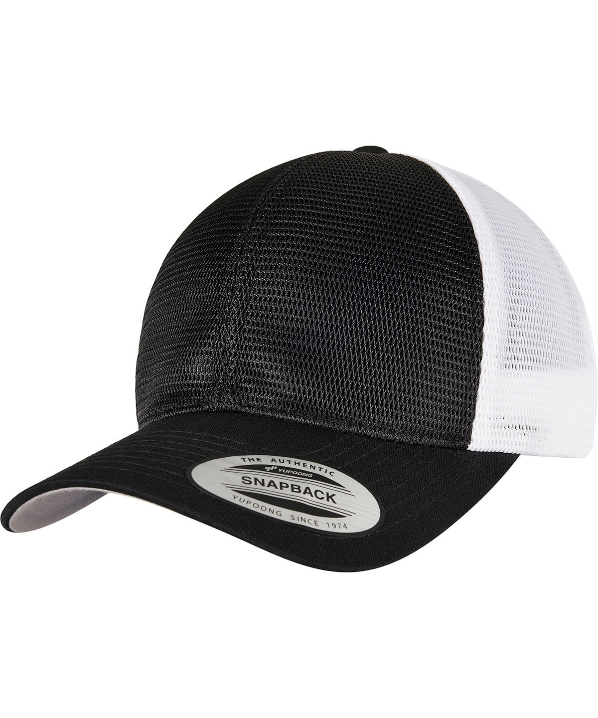 Flexfit by Yupoong 360° omnimesh 2-tone cap, lifestyle photo