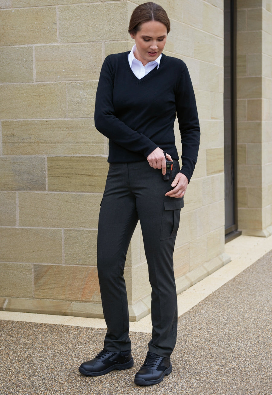Brook Taverner Nantes Cargo Trouser in Charcoal, image 4