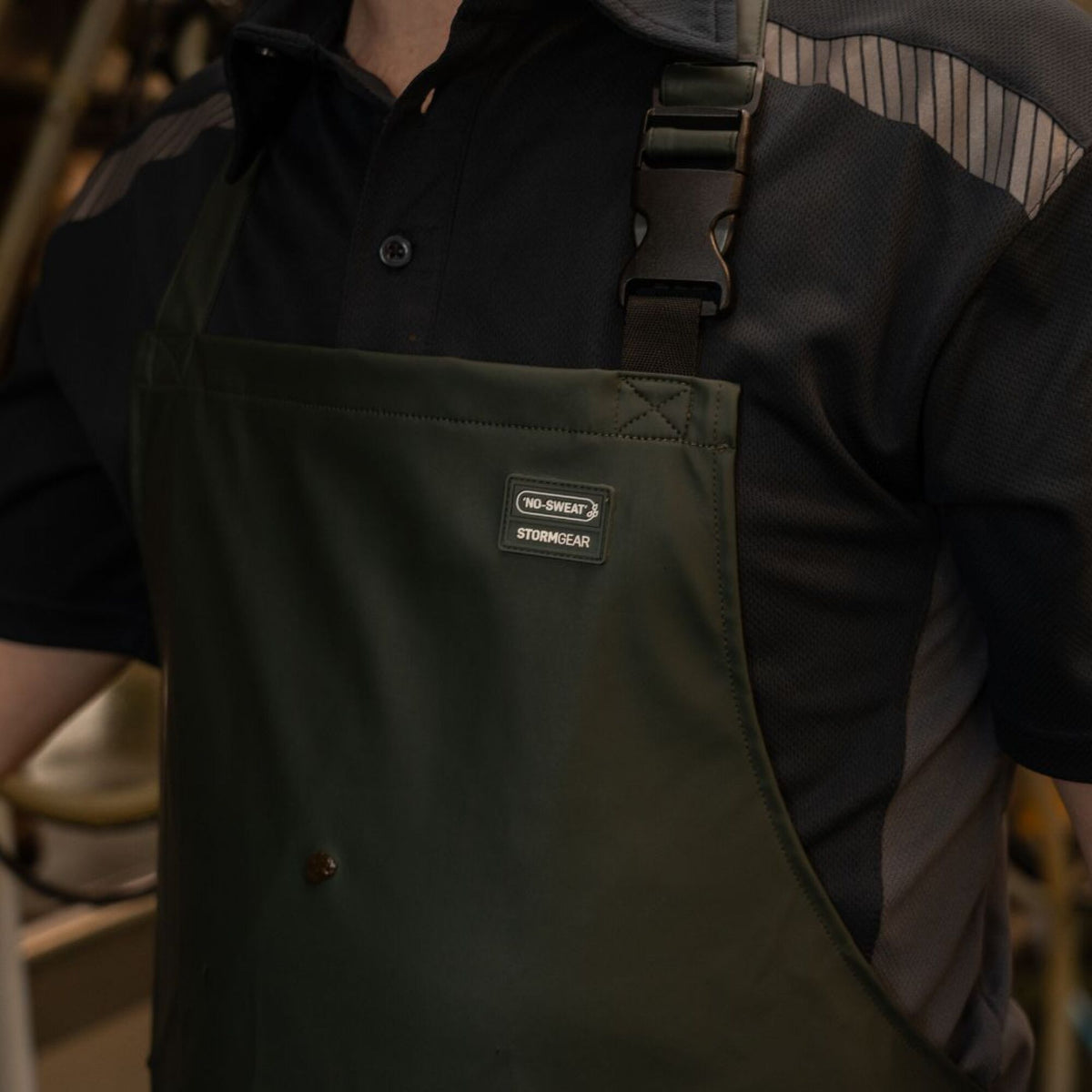 Xpert Swampmaster Stormgear Waterproof Dairy Apron Green, front view