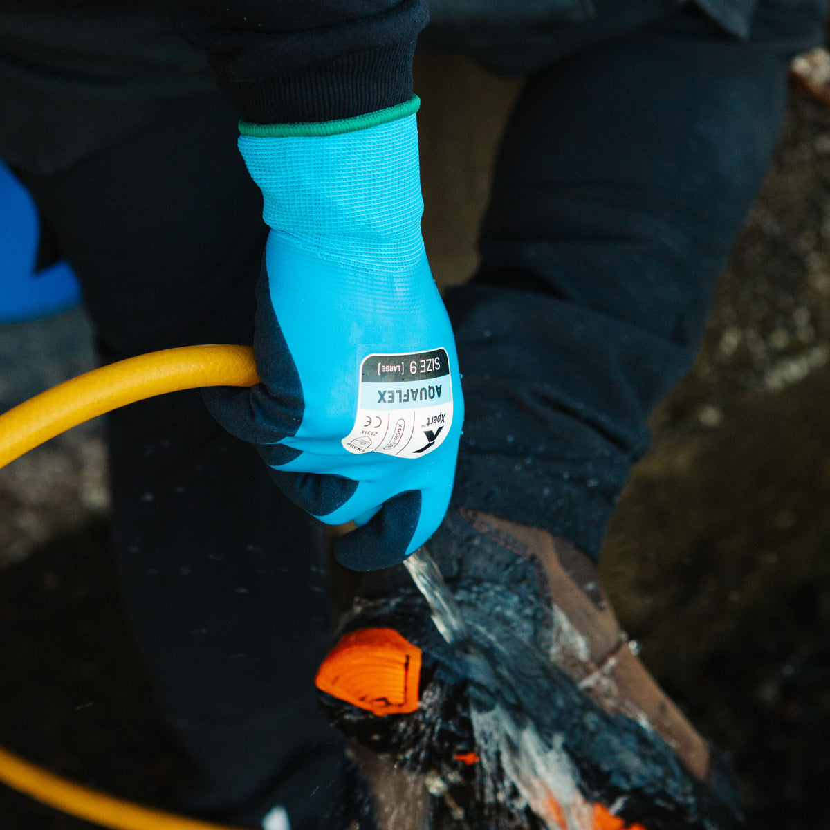 Xpert Core Aquaflex Waterproof Fully Coated Glove Blue/Black, front view