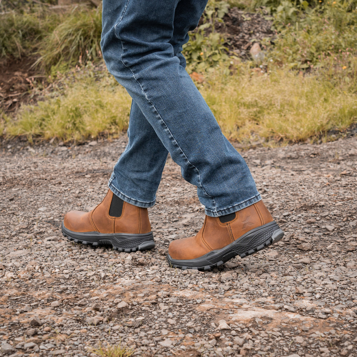 Xpert Heritage Dealer S3L Safety Boot Brown, front view