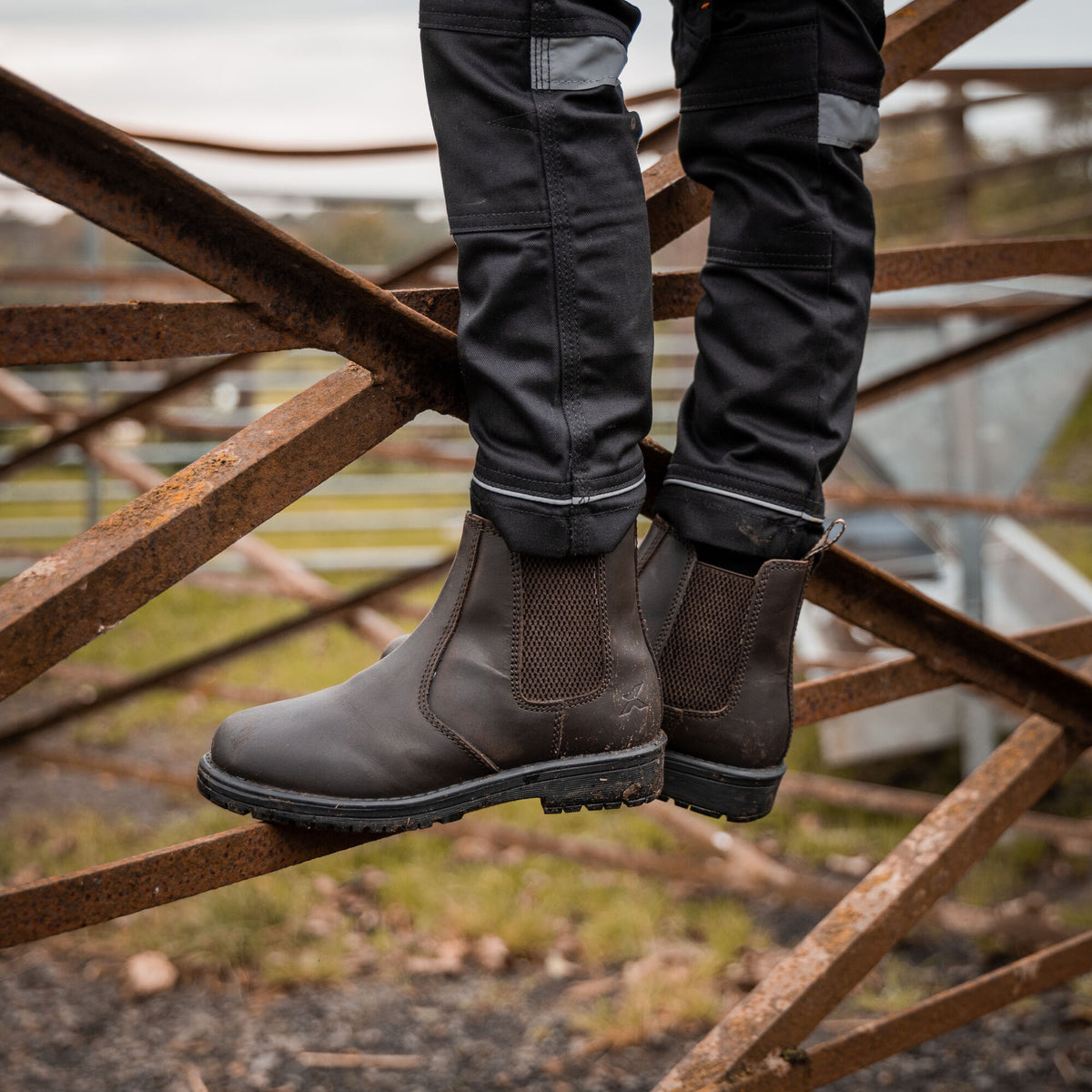 Xpert Heritage Wrangler Junior Dealer Boot Dark Brown, front view
