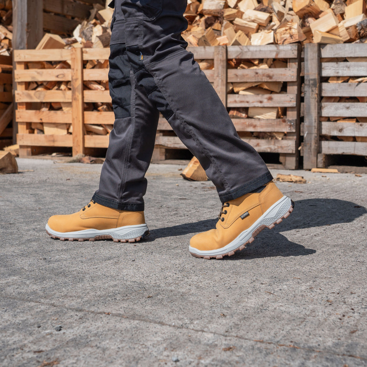 Xpert Pro Raptor Waterproof S7L Safety Boot Honey, front view