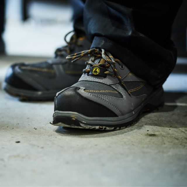 V12 Turbo IGS V1930 S1P SRC HRO safety boot in Grey – 1